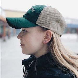 Meet your Posher, Kenna